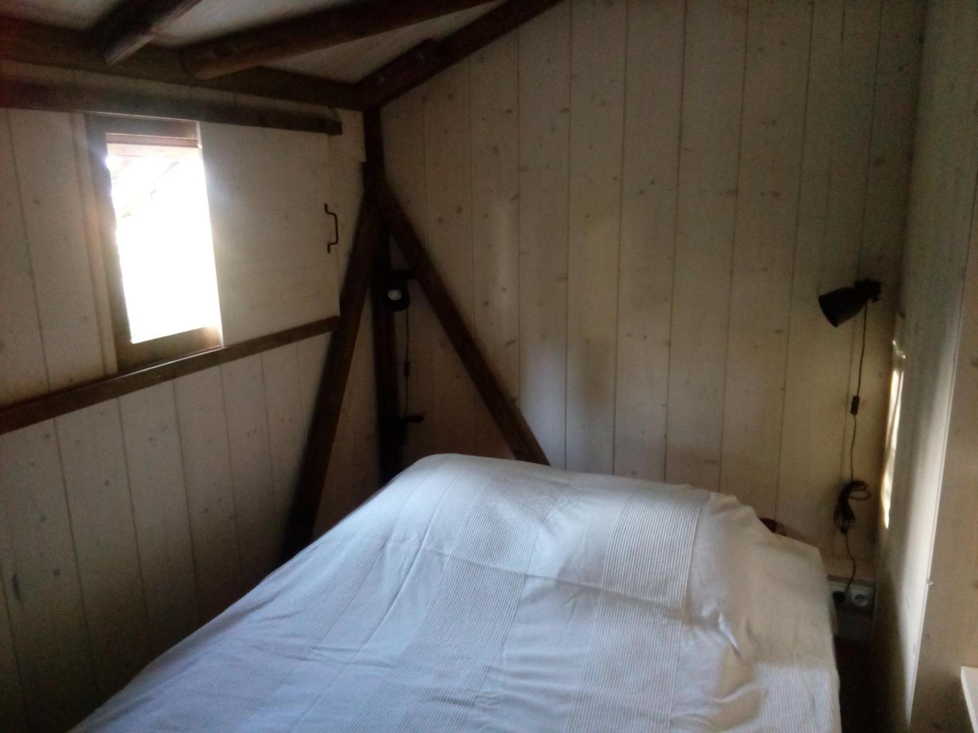 Lodge Les D'adelaide *